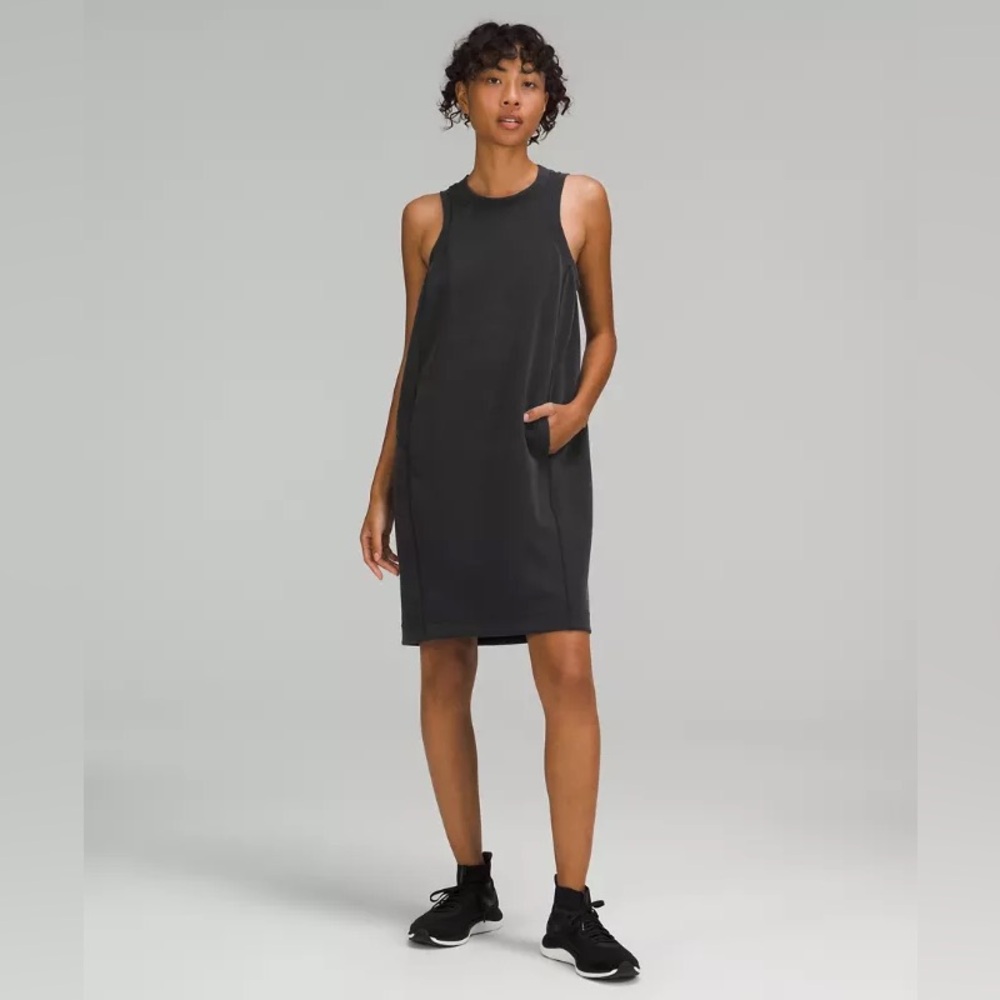 Lululemon Size 12 Back In Action Softstreme 
Nwot